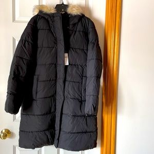 Long Puffer coat. NWT. Gap Factory. Size M